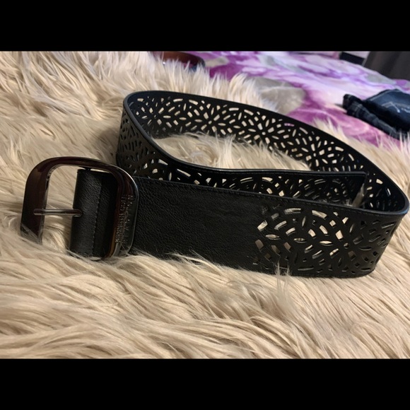 Reaction Kenneth Cole Belt - Picture 3 of 6